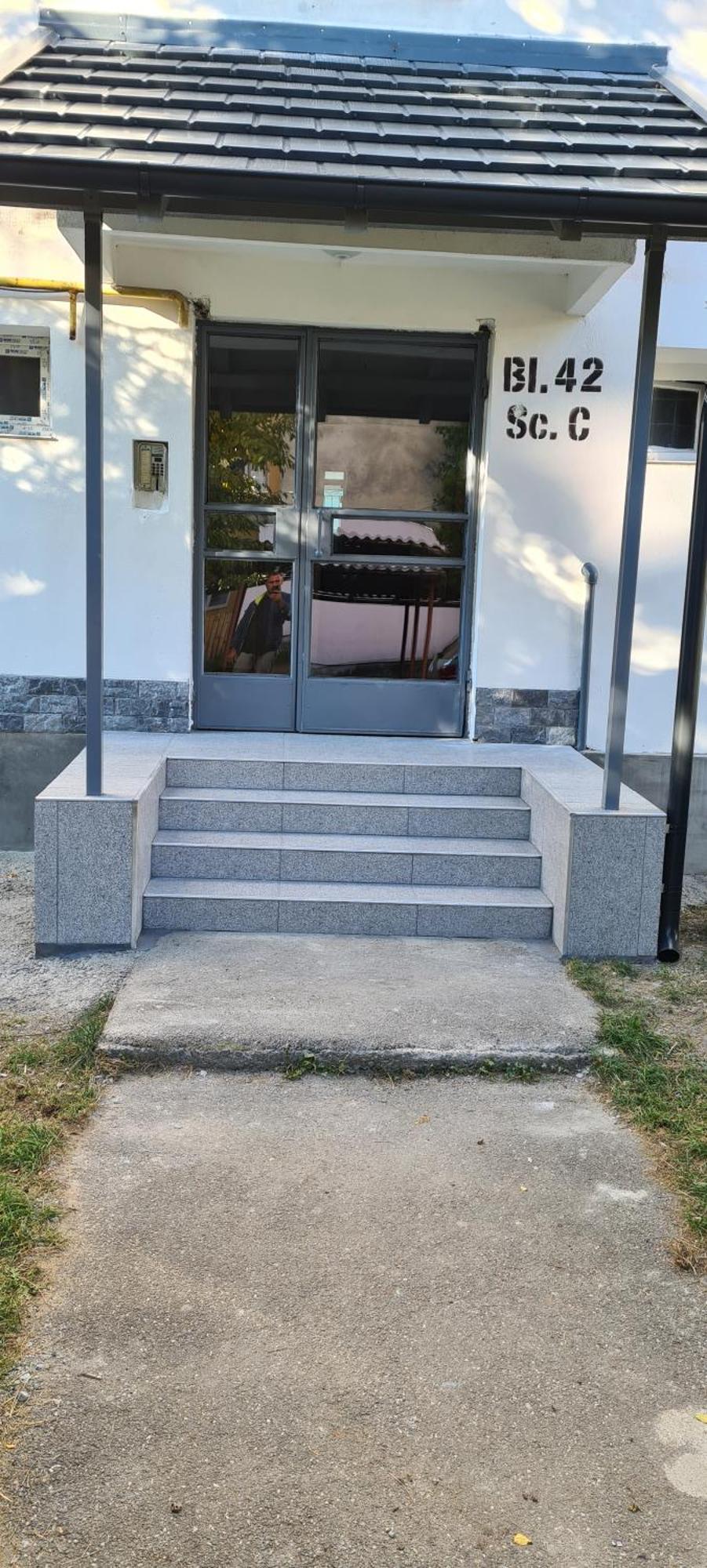 White Rezidence II Lägenhet Curtea de Argeş Exteriör bild